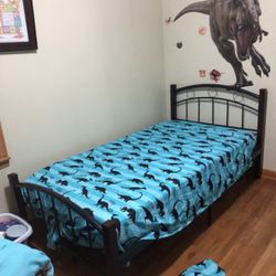 Single bed frame