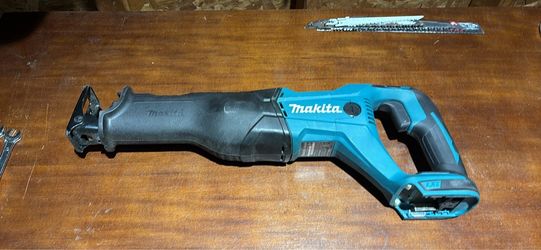 Makita sawzall lxt