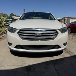 2016 Ford Taurus