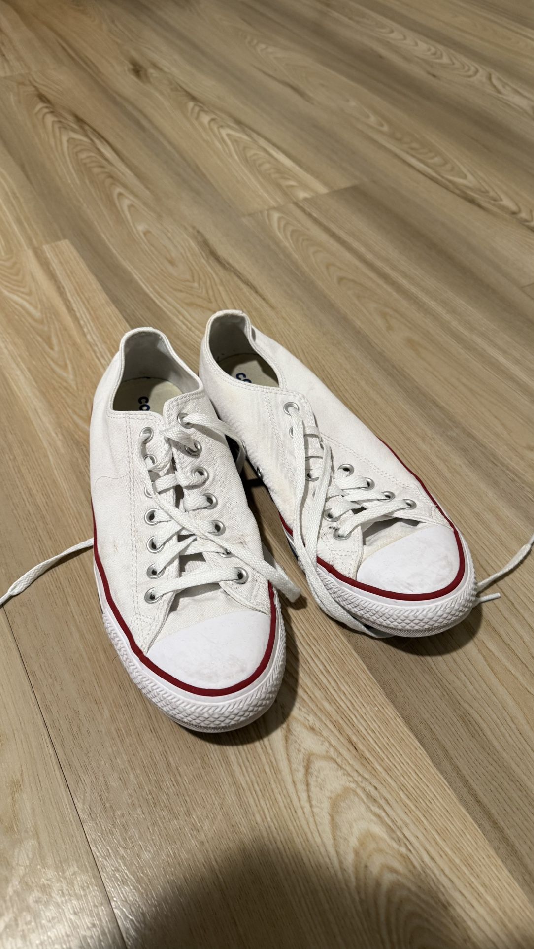 White converse - almost new