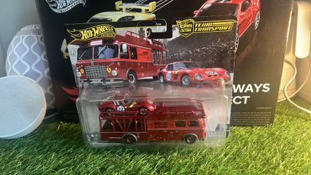 Hot Wheels Ferrari Transporter