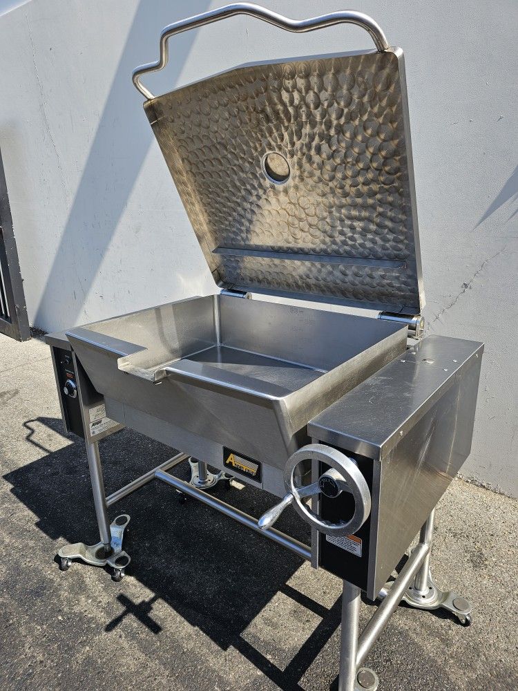 Accutemp ACETS 30 Electric Tilting Skillet Braising Pan 208V 3p Tested Works Exc