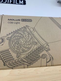 Molus B500 COB Light