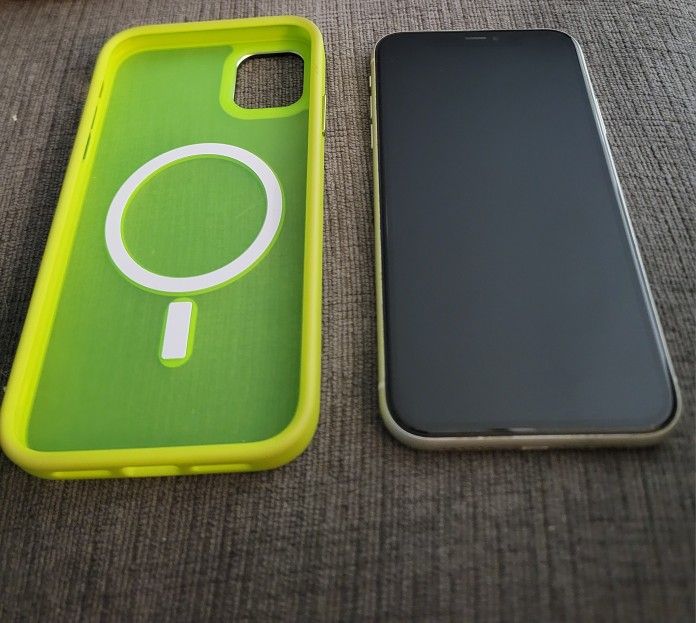 Iphone 11 Pro Max (Unlocked), Case, & Charger