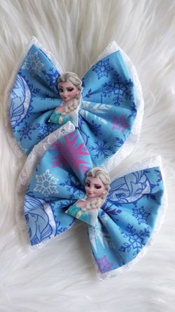 Frozen hair bows💙