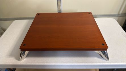 Salamander Design Synergy  Audio Amp Stand