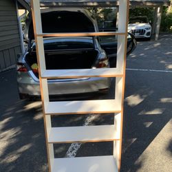 Bookshelves 
