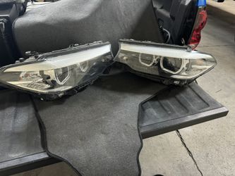 2018 BMW 530e Headlights Oem $2000