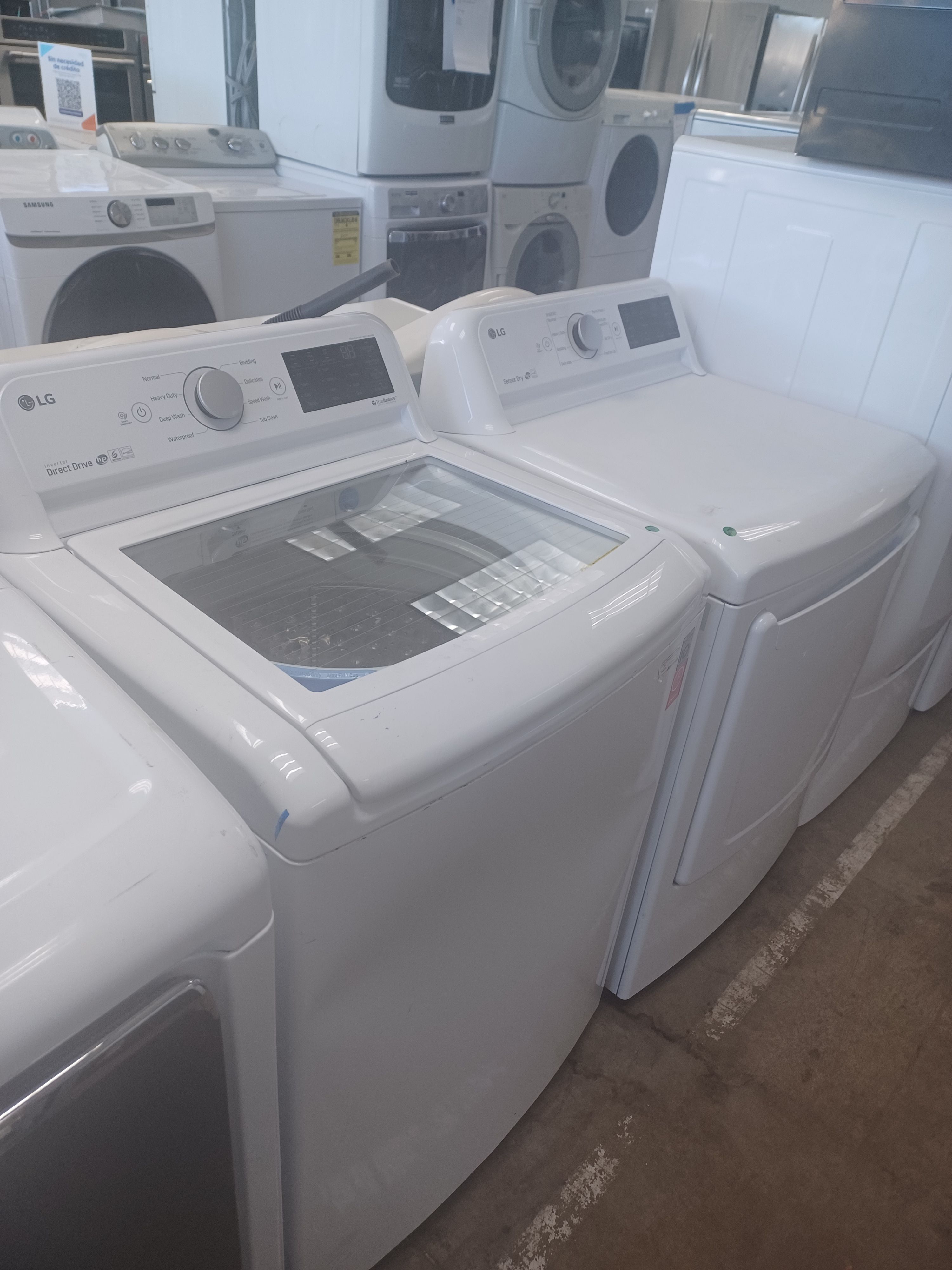 LG HE TOP LOAD WASHER AND ELECTRIC DRYER SET