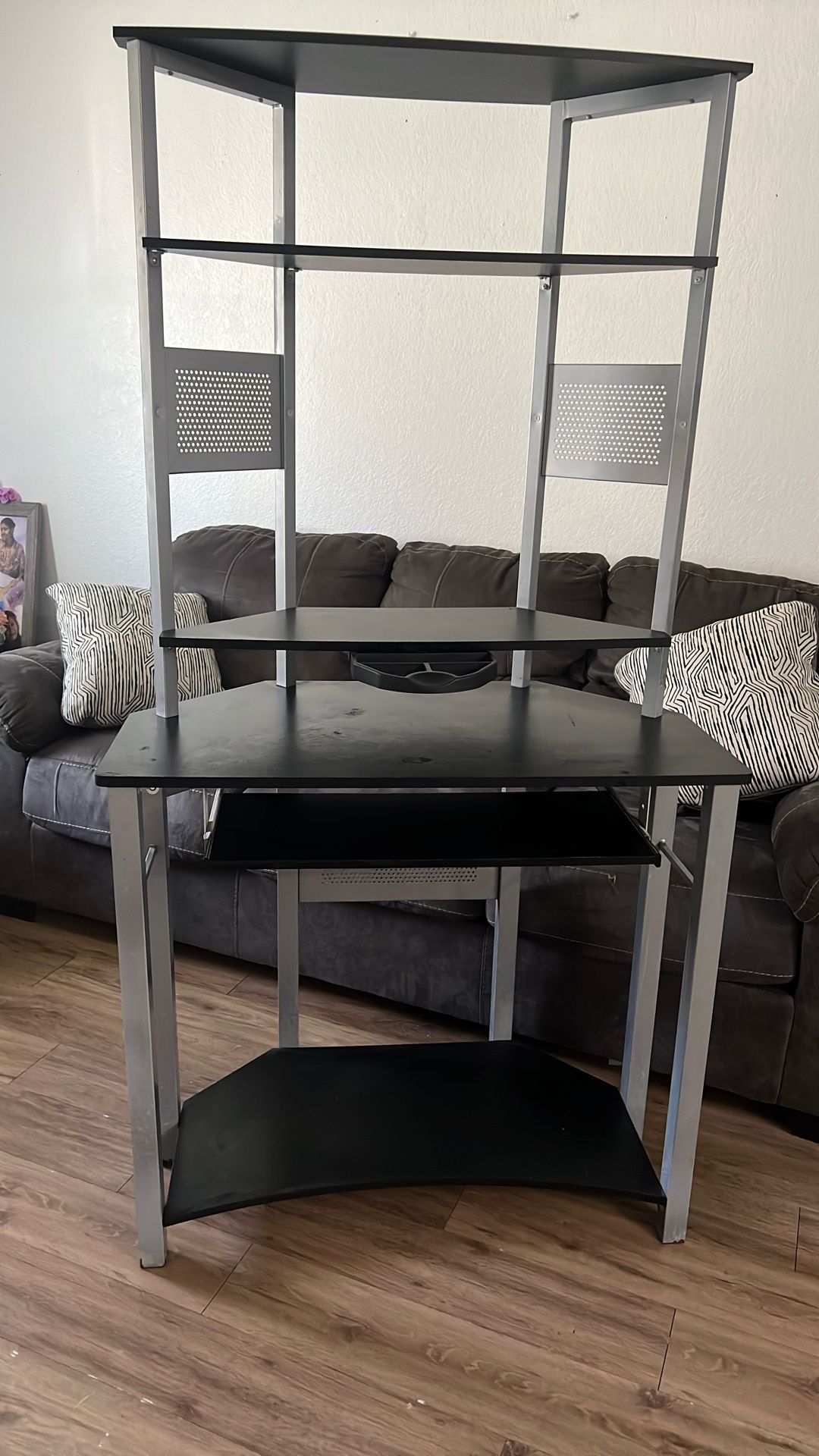 Computer Hutch /Metal Desk