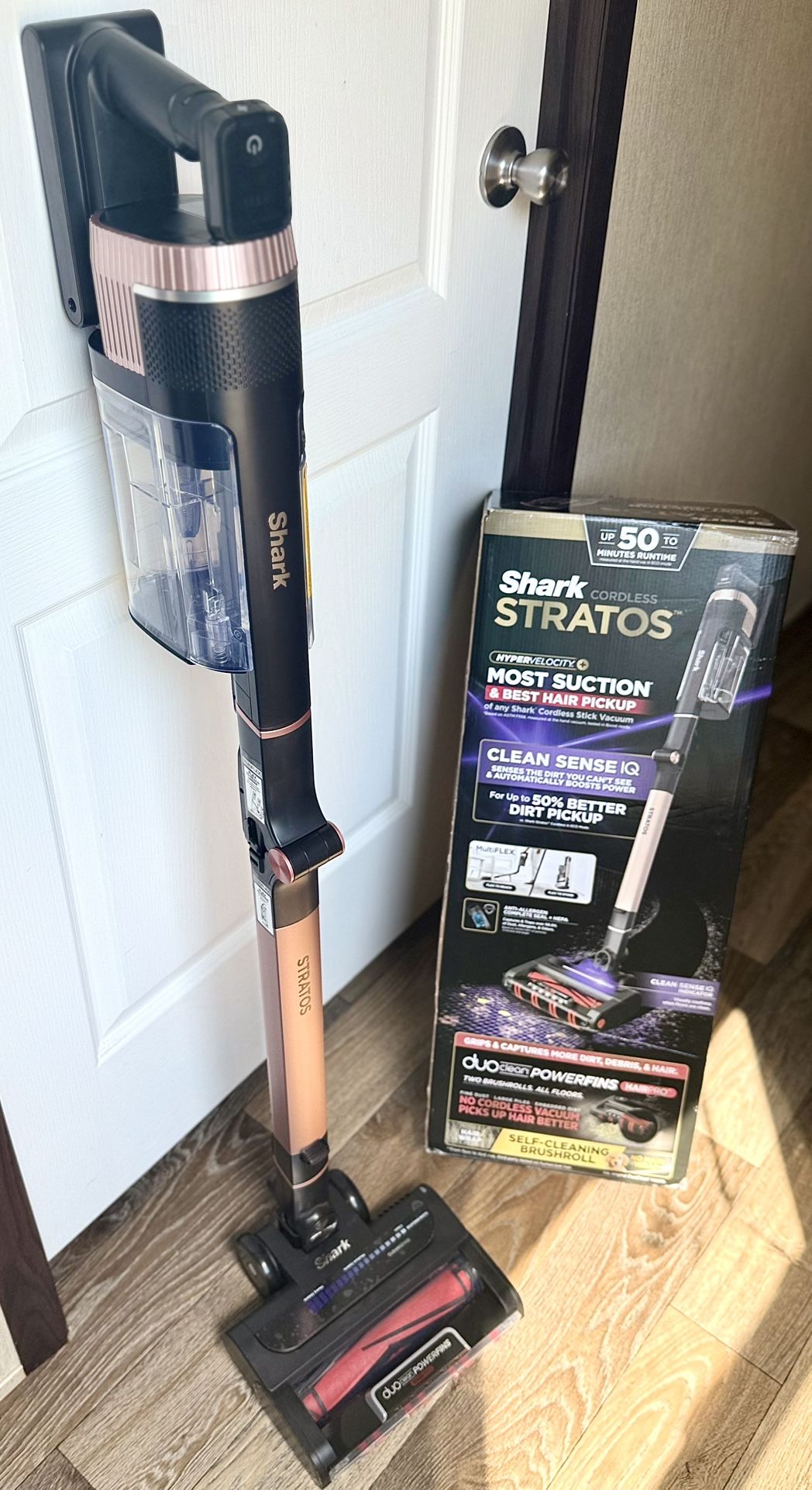 Shark Stratos Cordless Stick Vacuum Cleaner with Clean Sense IQ & DuoClean PowerFins HairPro MultiFLEX