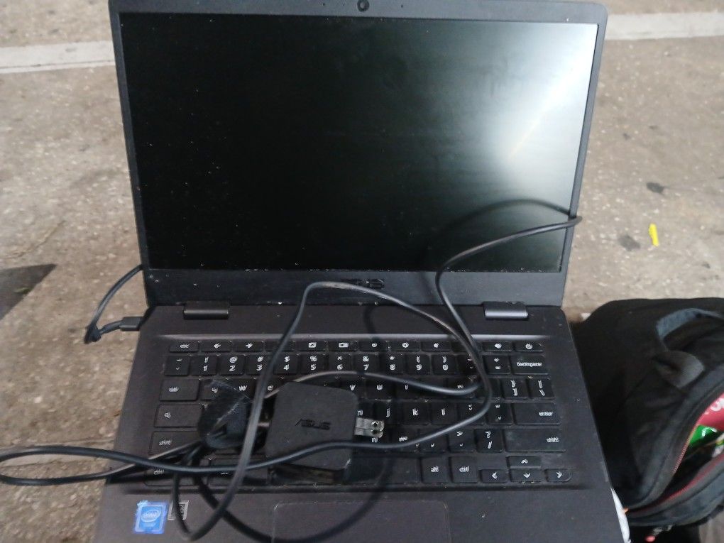 Asus  C423n Chromebook 