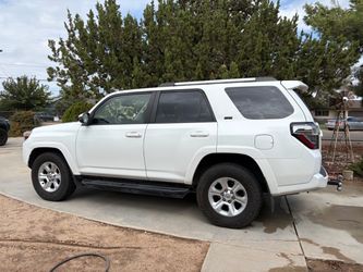 2024 Toyota 4Runner SR5