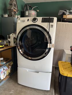 GE Washing machine with storage bin