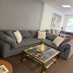 🔥Restoration Hardware Cloud Couch🔥😍 delivery 🚚