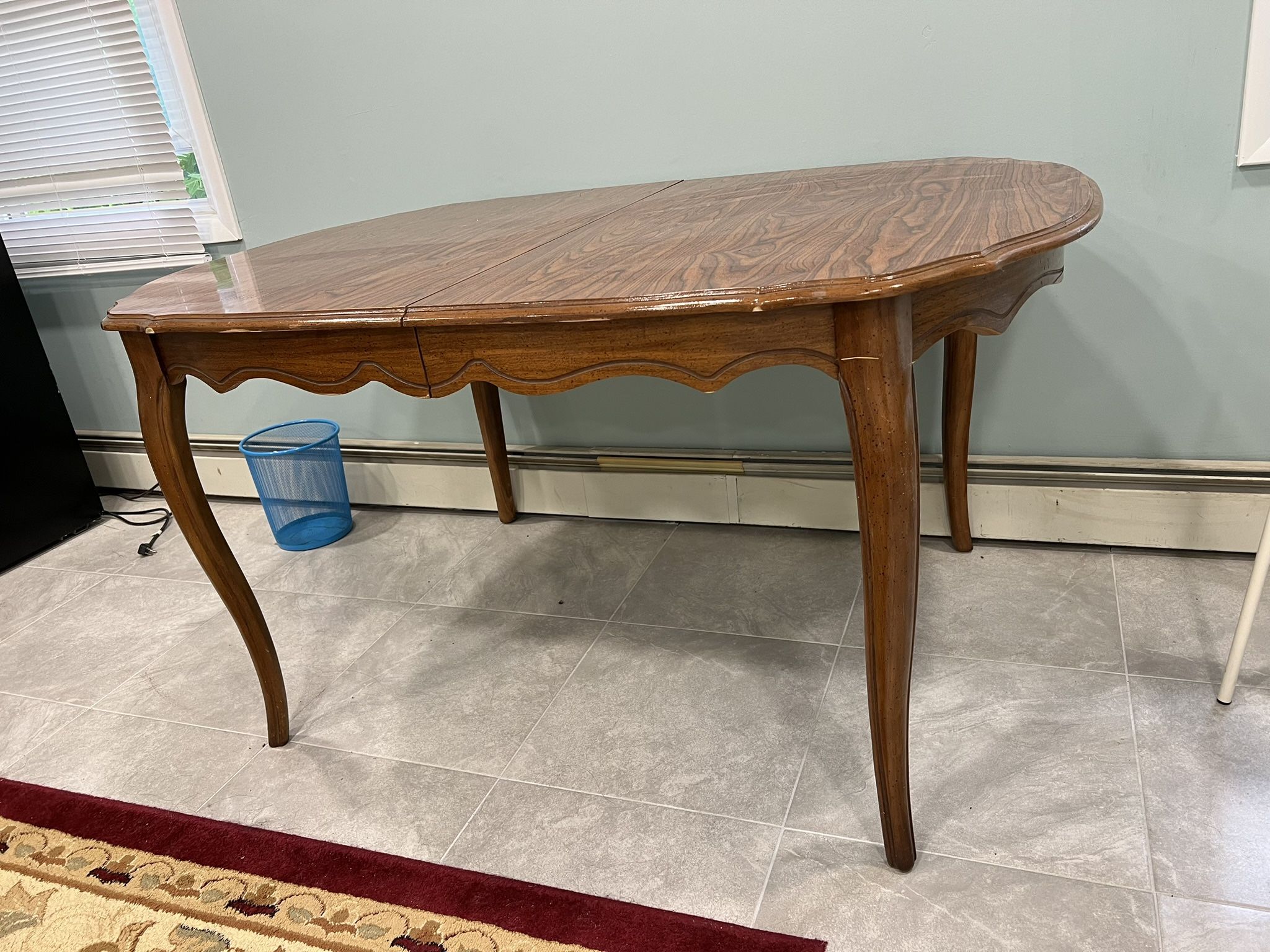 formal dining table
