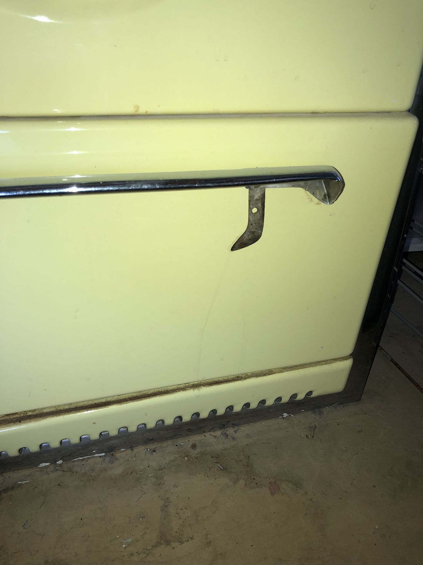 1950’s Western Holly wall oven stove. for Sale in Palm Springs, CA