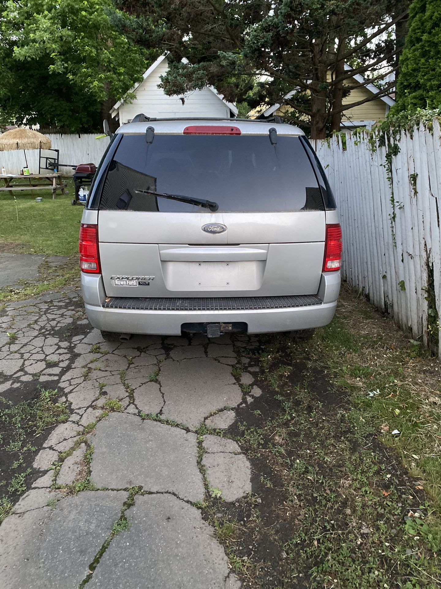 2004 Ford Explorer