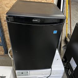 Like Mini Fridge 