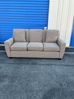 LAZYBOY PIPER UPHOLSTERY SOFA.