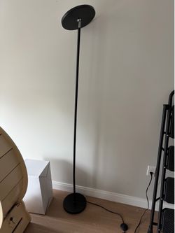 Floor lamp