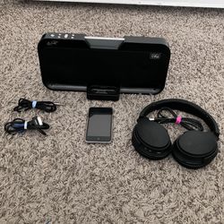 Ipod Touch 3rd Gen 32gb + More