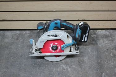 Makita XSH03 18V Brushless Cordless 6-1/2" Circular Saw W/Battery