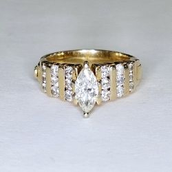 Gold Natural Diamond Ring #07894