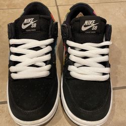 Nike Sb Dunk Low Tie Dye Sz4.