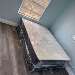 Full mattress with box spring (2pc set - new) 