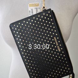 Micheal Kors Wristlet