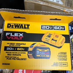 Dewalt 9.0 battery and rapid charger
