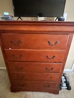 Dresser Free