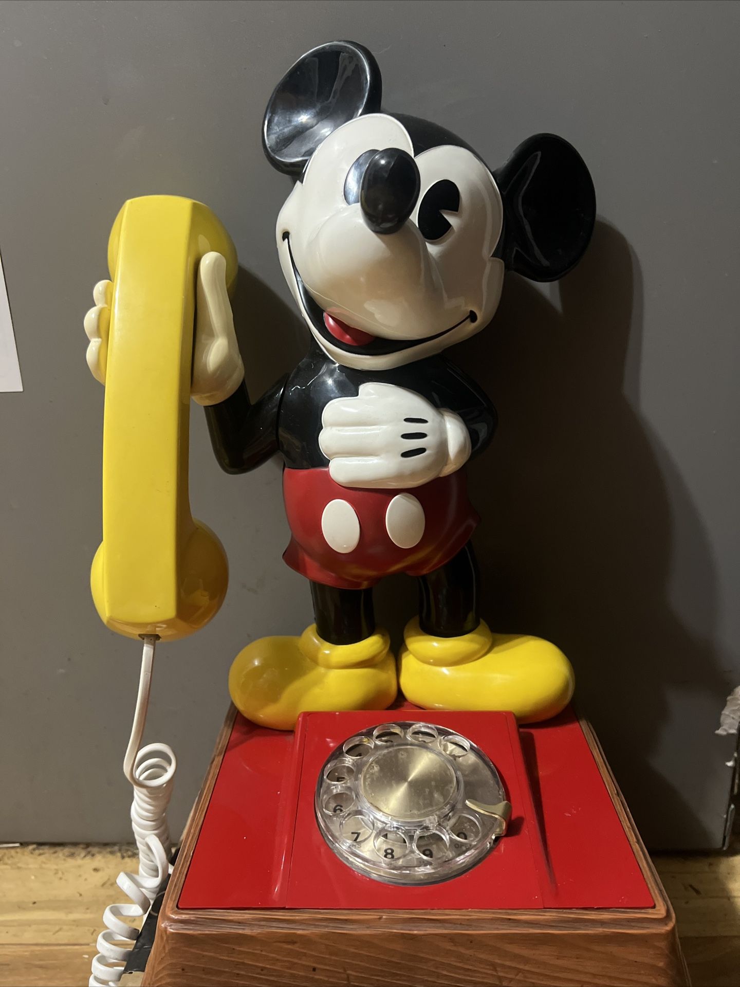 Vintage Standing THE MICKEY MOUSE PHONE 1976 Rotary Dial Walt Disney Prod A2