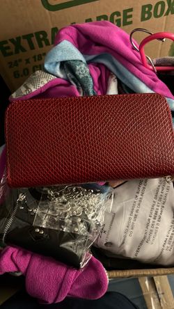 Red Snakeskin Texture Clutch Wallet