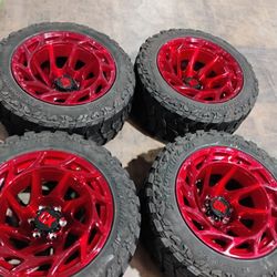 20x12 Xd 6x139 New With 33 12 50 20 Used 