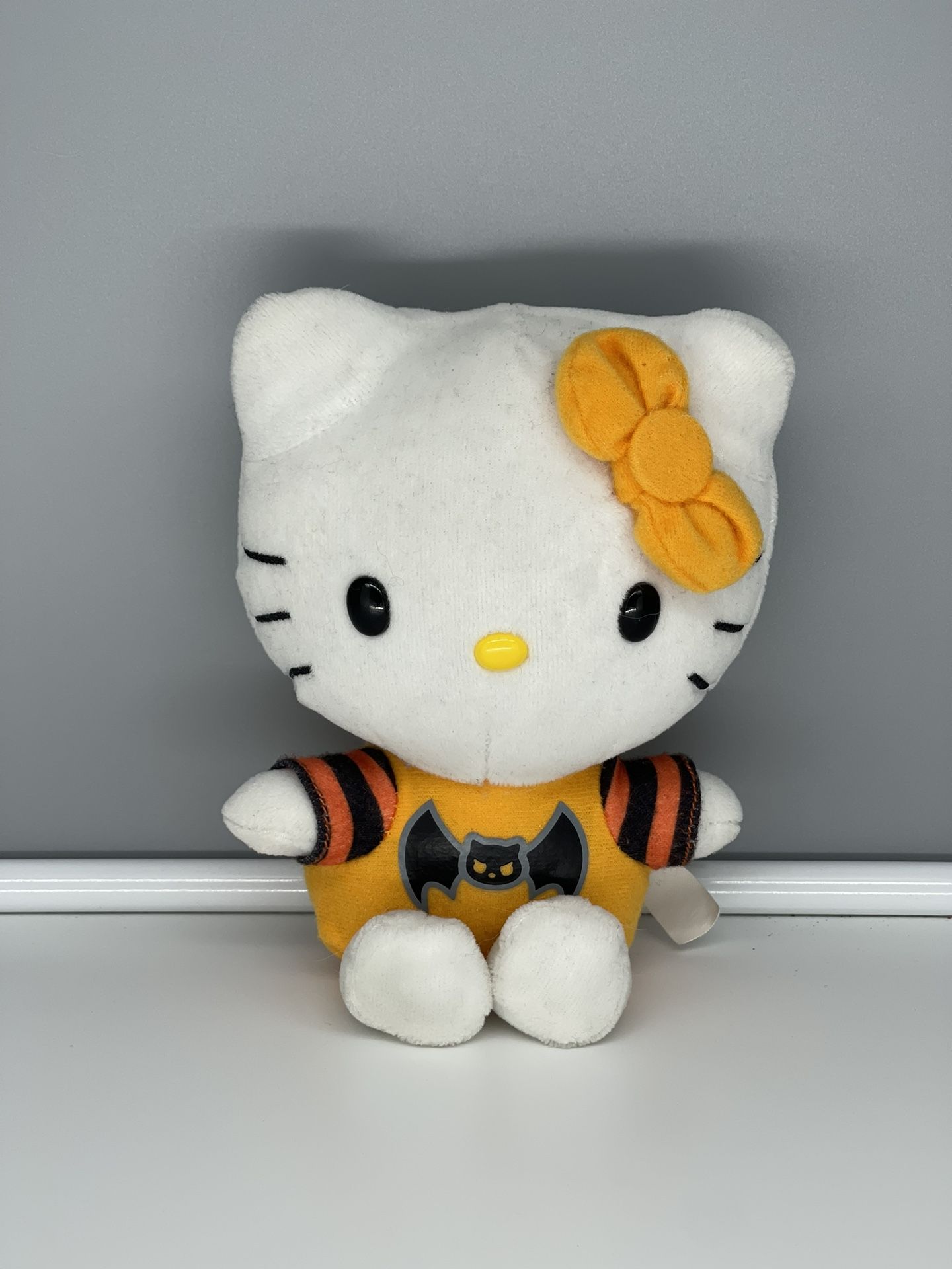 Halloween Hello Kitty 7” 2013 Plush Bat Shirt & Wings, Jakks Pacific Sanrio