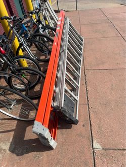 12” Louisville Ladder FS1512