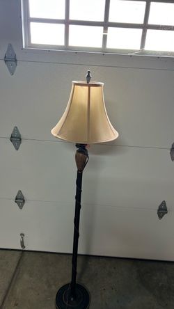 Floor lamp
