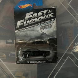 Hot Wheels Fast & Furious 08 Dodge Challenger SRT8