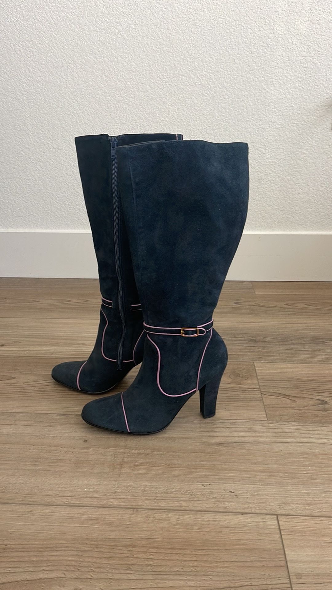 Blue Suede Boots 