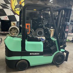 Forklift-Mitsubishi-Caterpillar