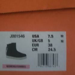 Merrell Snow Boots 7.5 Suede