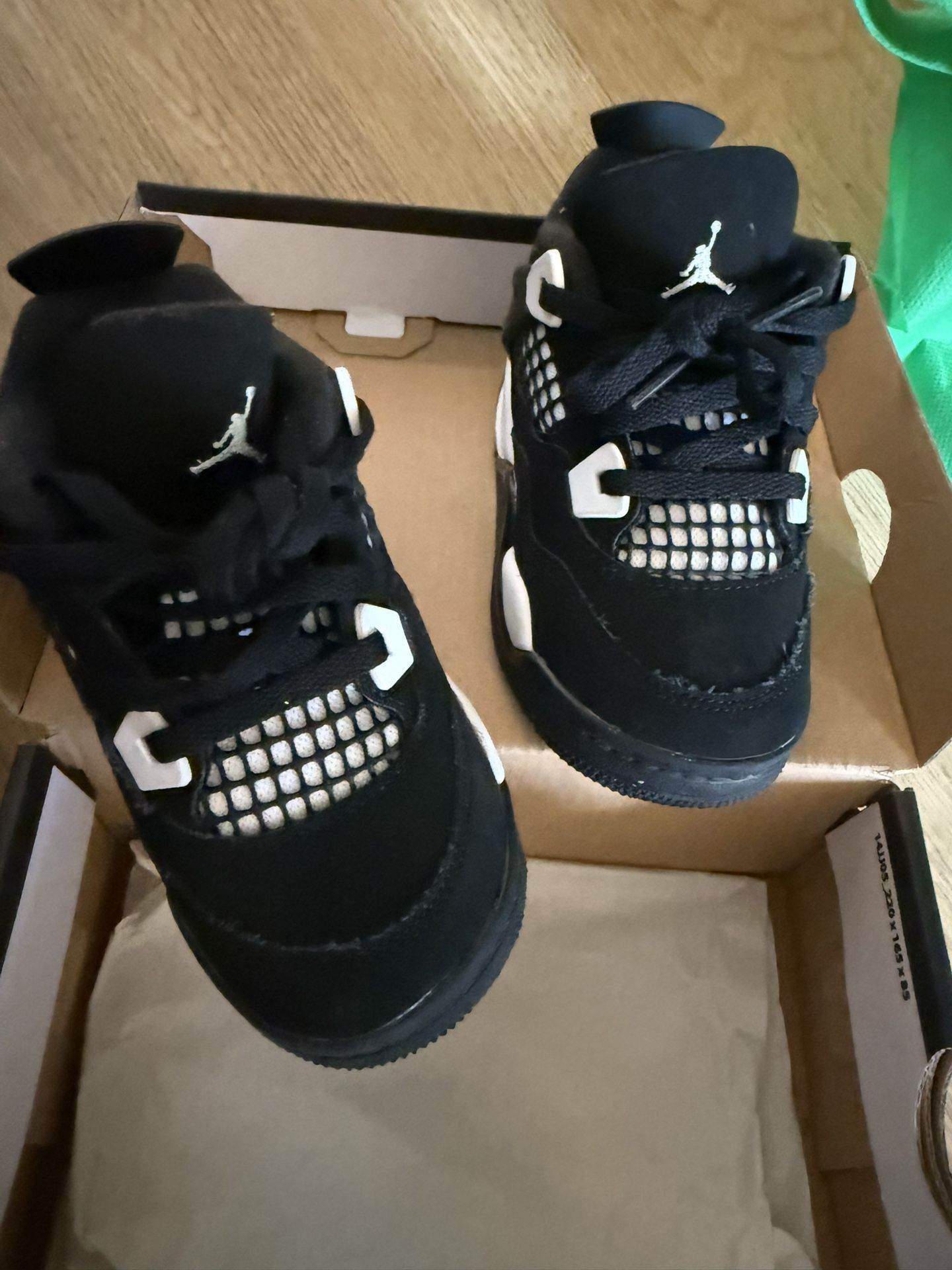 Retro 4 Size 9c