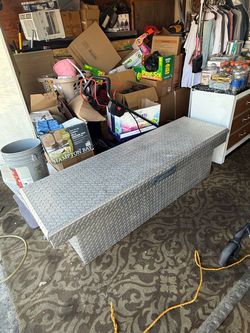 Aluminum crossover tool box