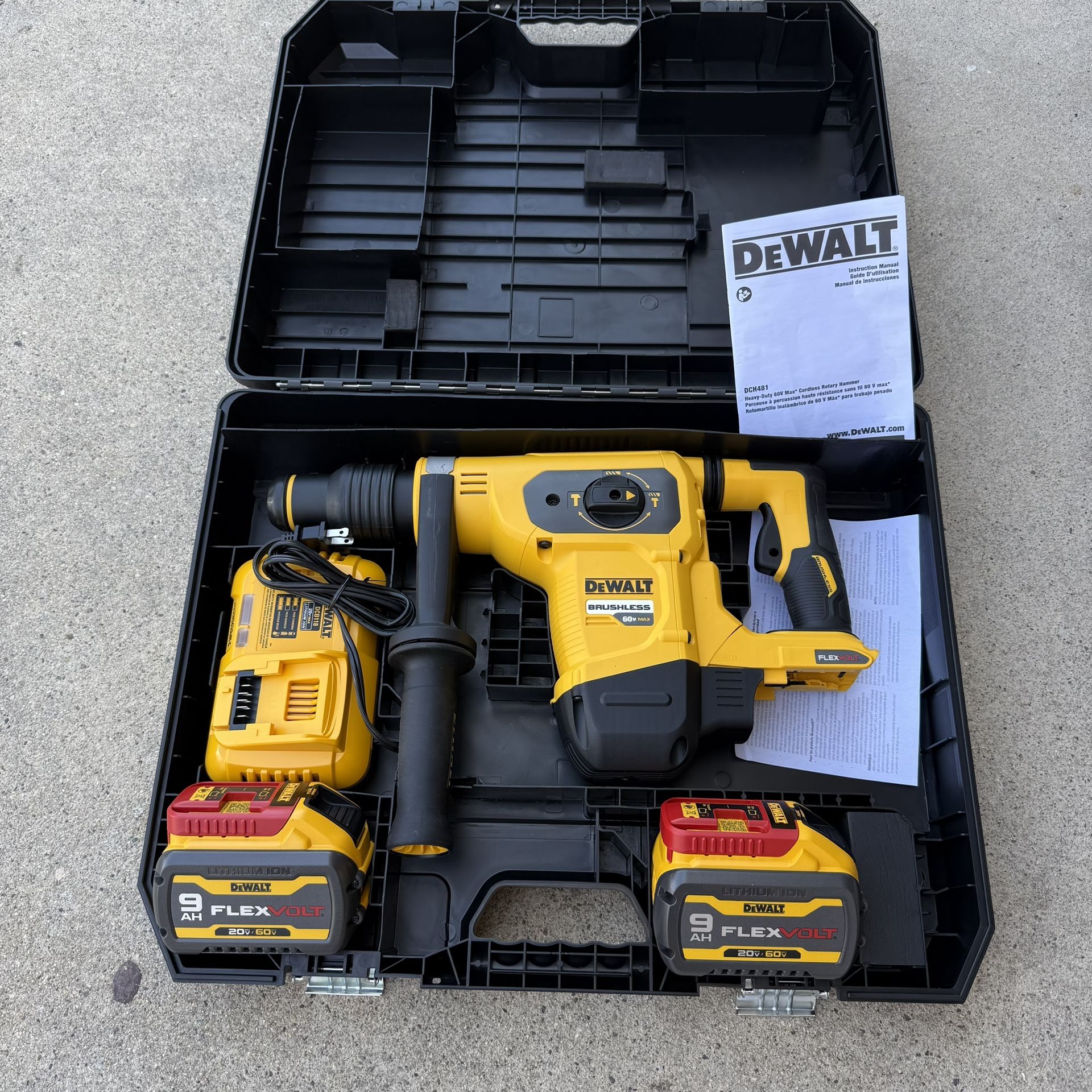 60V FLEXVOLT Cordless Brushless 1-7/8 in. SDS Max Rotary Hammer Kit, (2) 9.0Ah Batteries, Charger and Kit Box (Brand New)