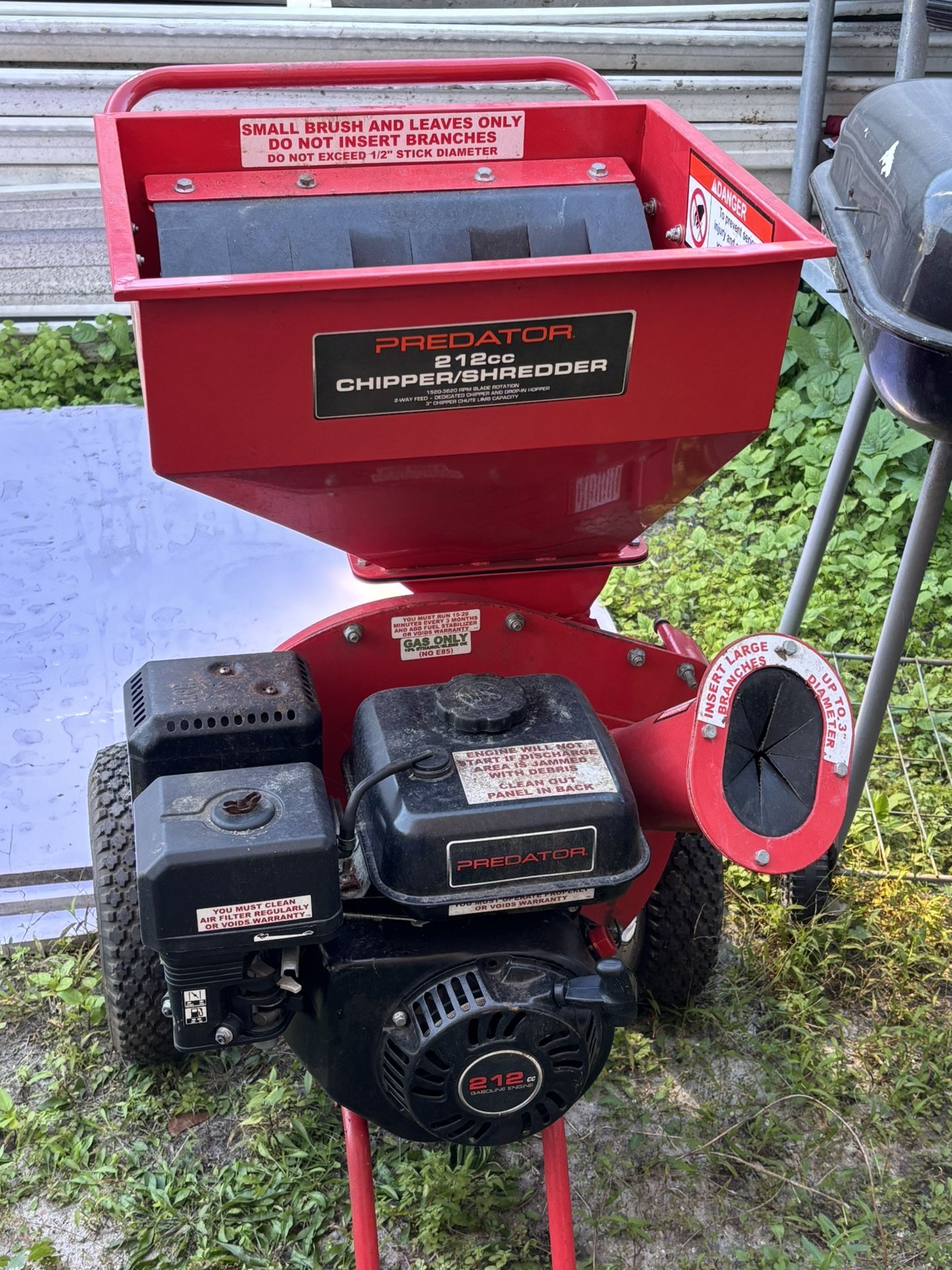 Predator Wood Chipper 212 CC