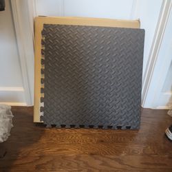 Rubber GYM Mats (4):  24"x24"