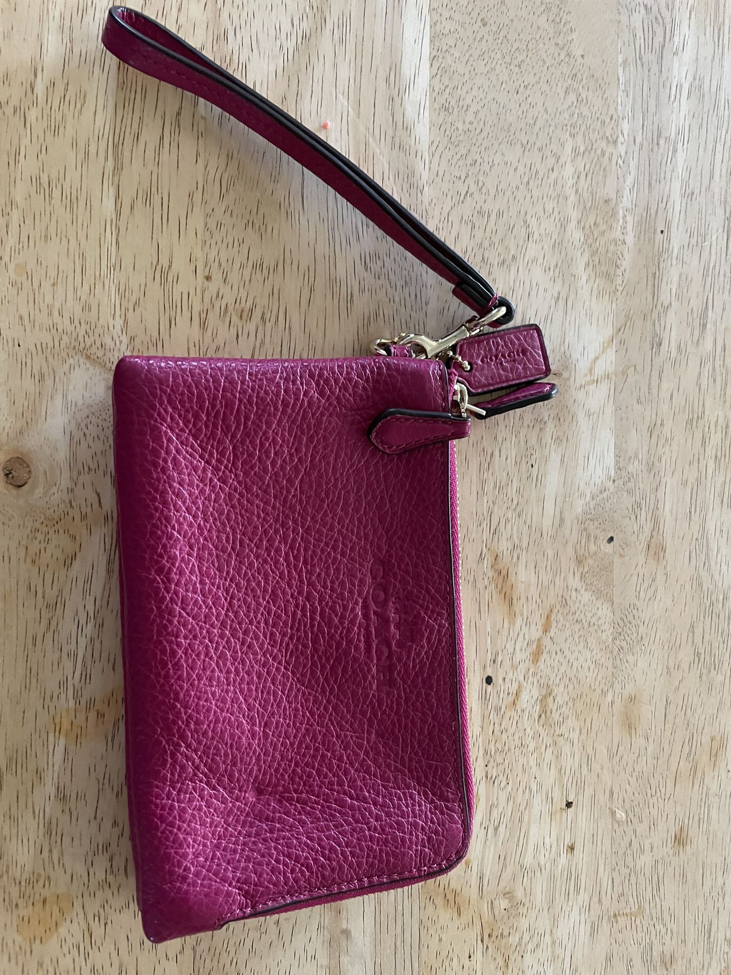 Beautiful Pink Coach Clutch Wallet In Great Condition