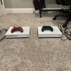 Xbox One S 1tb Digital/ Disc + controller + cables